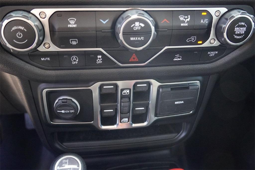 used 2025 Jeep Wrangler car, priced at $34,600