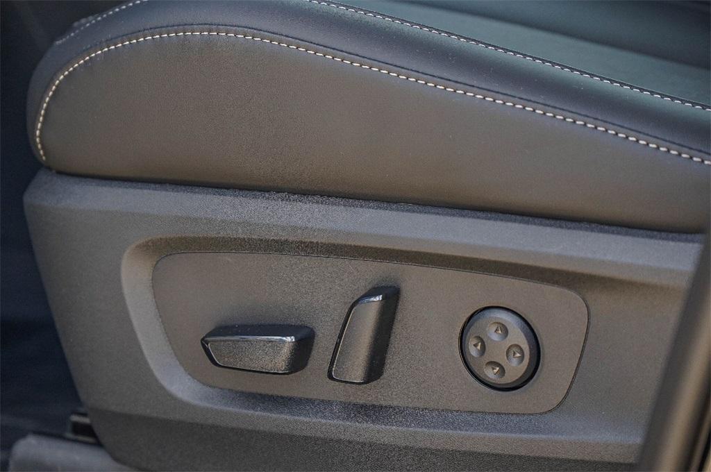 new 2026 INFINITI QX60 car, priced at $60,590