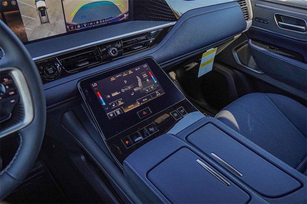 new 2026 INFINITI QX80 car, priced at $106,320