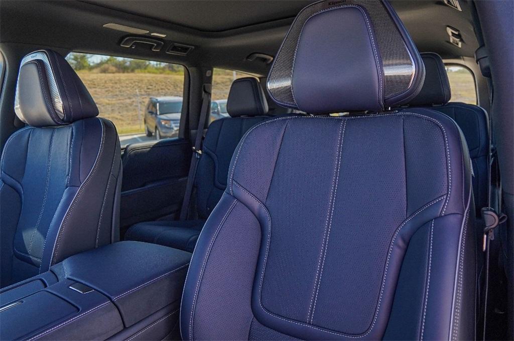 new 2026 INFINITI QX80 car, priced at $106,320