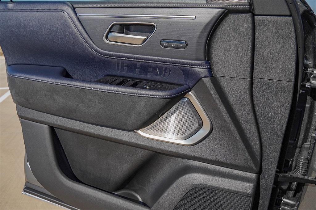 new 2026 INFINITI QX80 car, priced at $106,320
