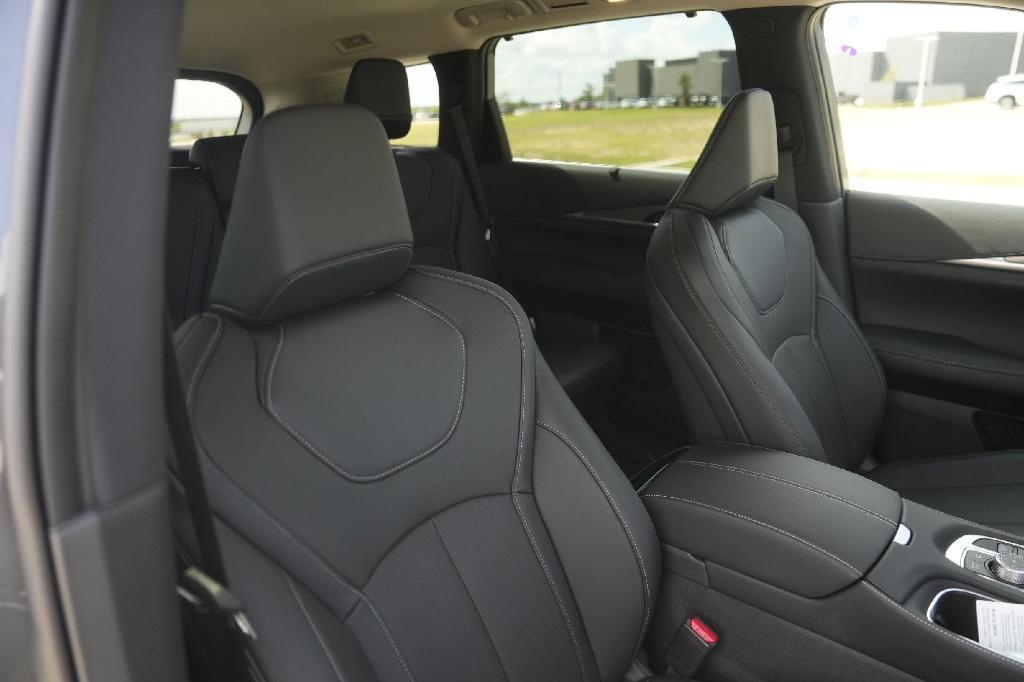 new 2026 INFINITI QX60 car, priced at $62,092