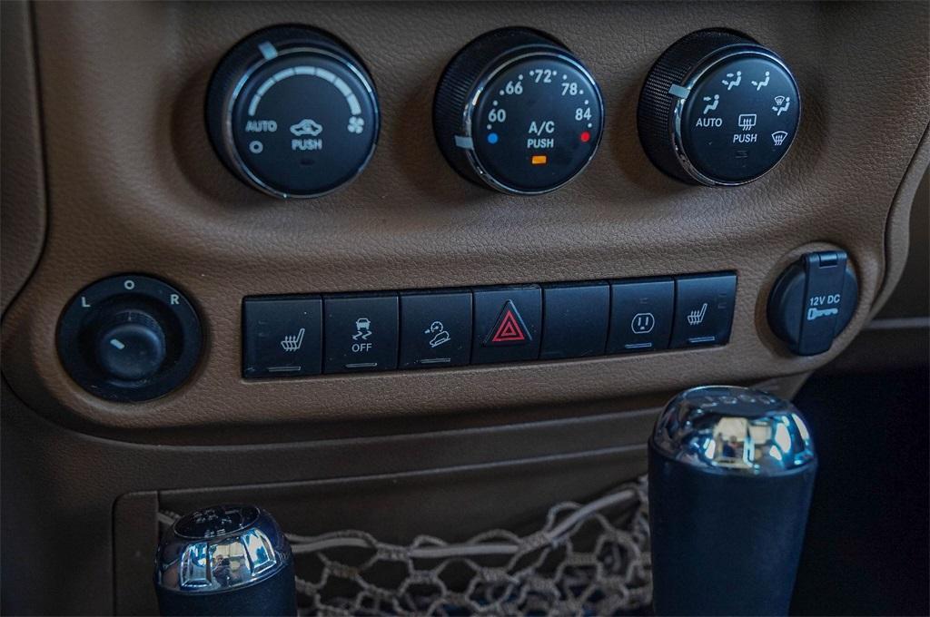 used 2013 Jeep Wrangler Unlimited car, priced at $14,700