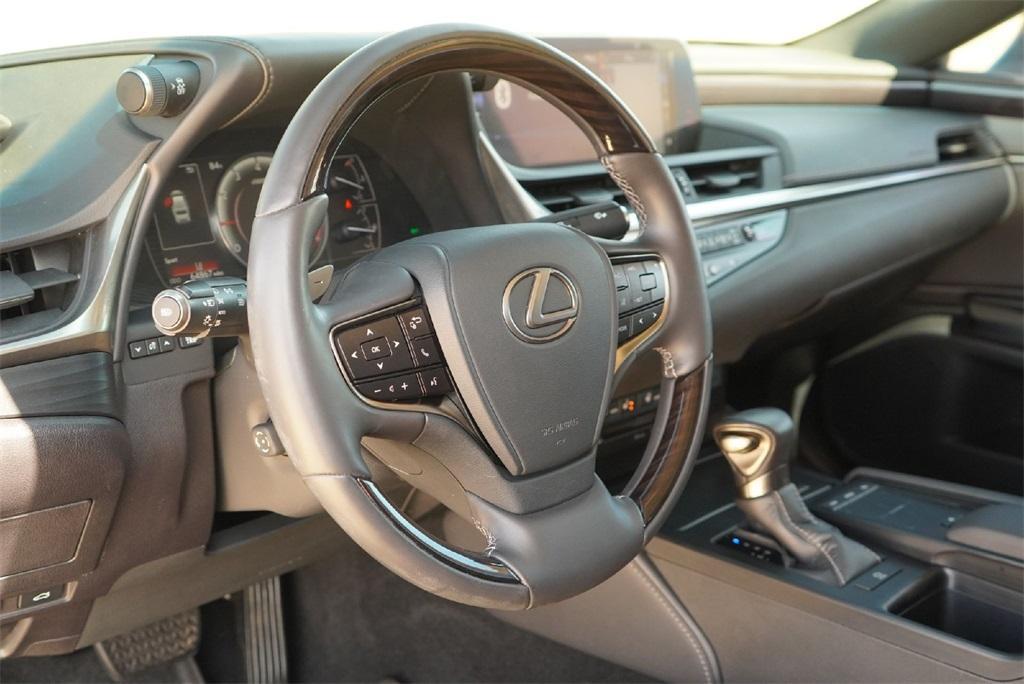 used 2020 Lexus ES 350 car, priced at $28,450