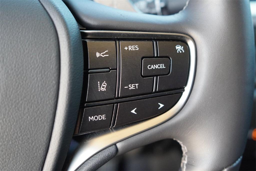 used 2020 Lexus ES 350 car, priced at $28,450