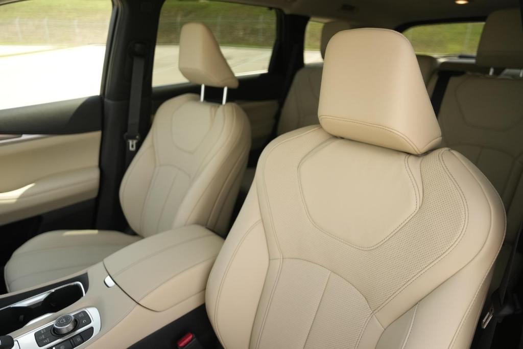 new 2025 INFINITI QX60 car, priced at $56,057