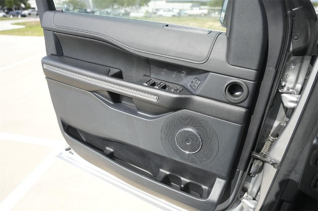 used 2021 Ford Expedition car, priced at $32,500