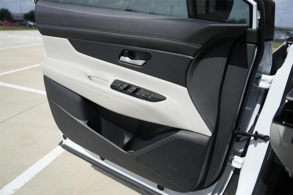 used 2025 Nissan Murano car, priced at $36,000