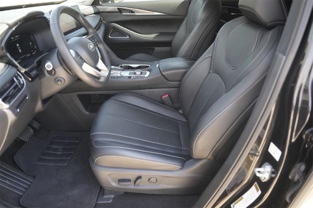 used 2024 INFINITI QX60 car, priced at $42,750