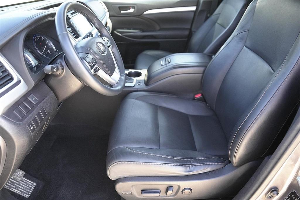 used 2016 Toyota Highlander car, priced at $16,500