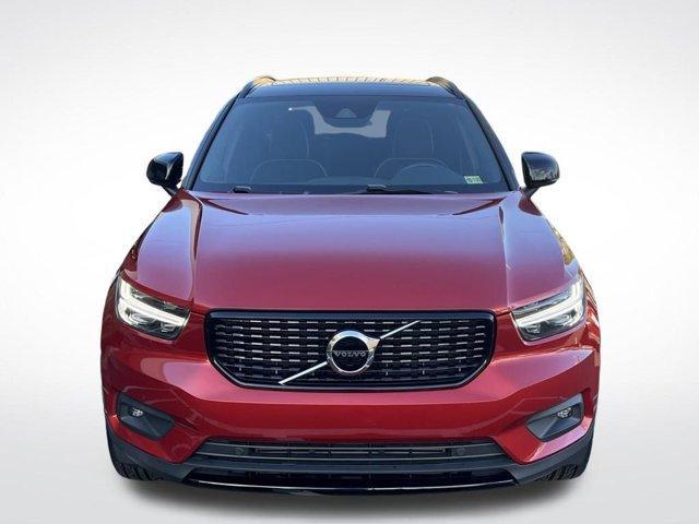 used 2021 Volvo XC40 car, priced at $28,980