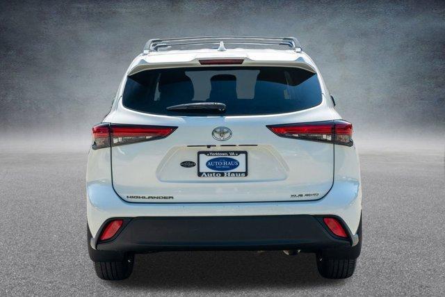 used 2020 Toyota Highlander car, priced at $28,999