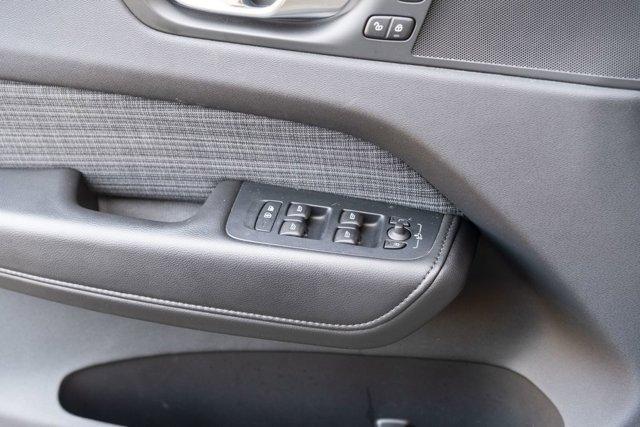 used 2022 Volvo XC60 car, priced at $33,999