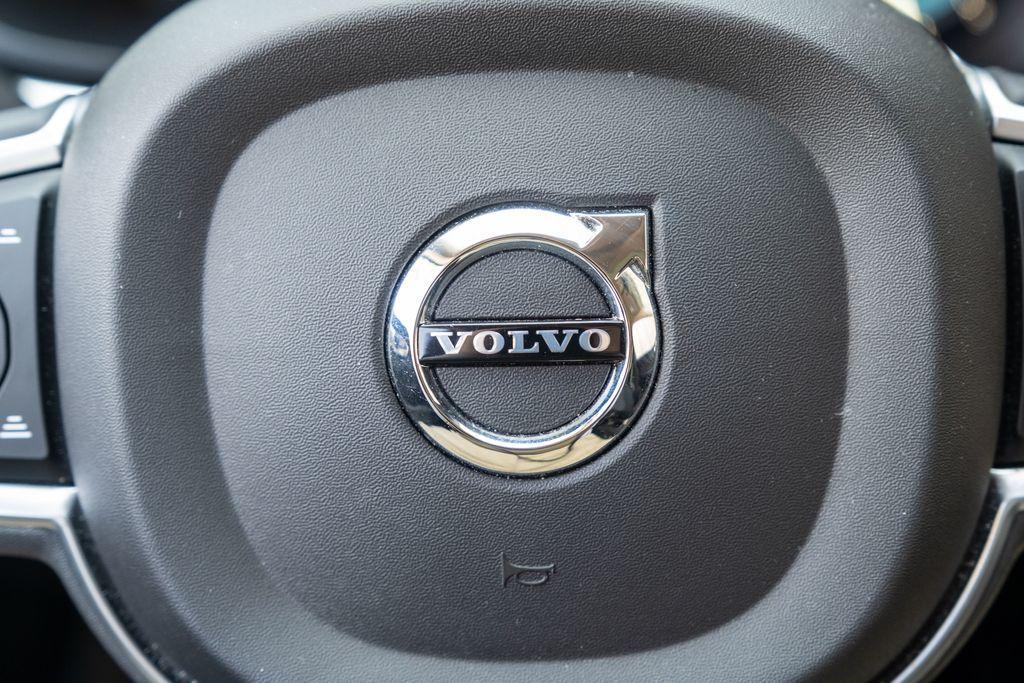 used 2022 Volvo XC60 car, priced at $29,415