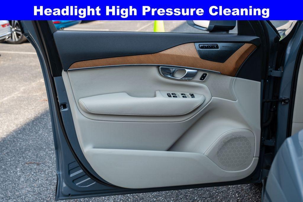 used 2022 Volvo XC90 car, priced at $36,900