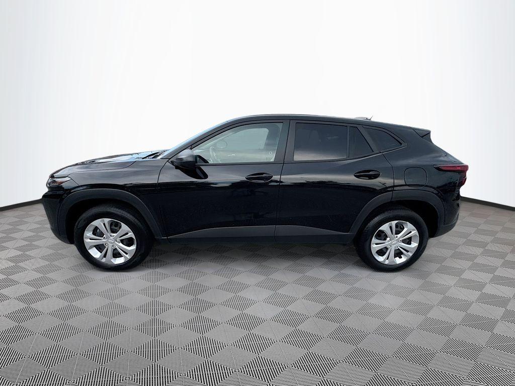 used 2025 Chevrolet Trax car, priced at $19,995
