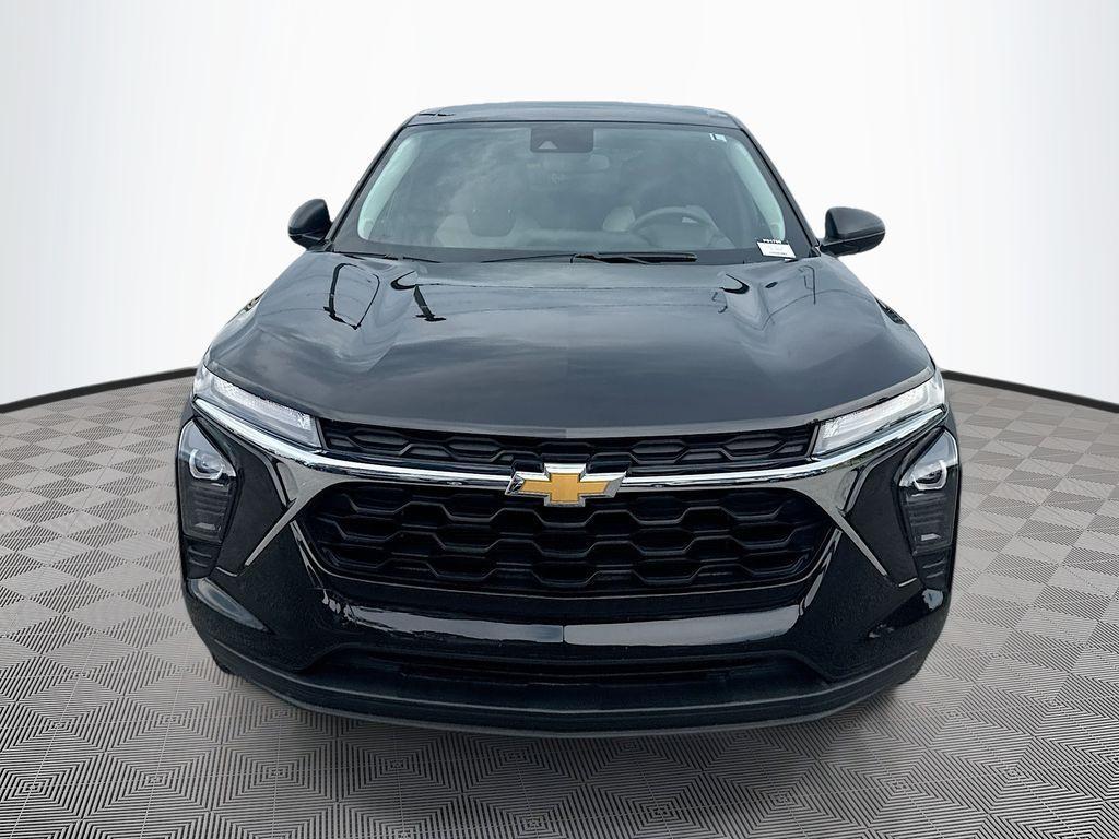 used 2025 Chevrolet Trax car, priced at $19,995