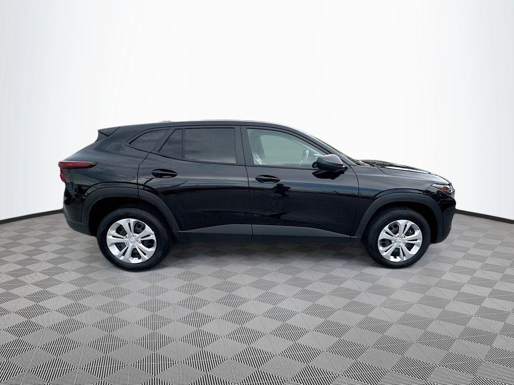 used 2025 Chevrolet Trax car, priced at $19,995