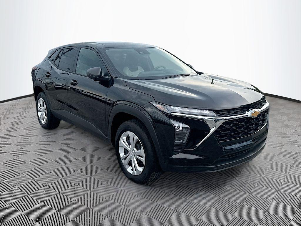 used 2025 Chevrolet Trax car, priced at $19,995