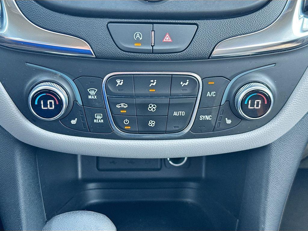 used 2024 Chevrolet Equinox car, priced at $22,149