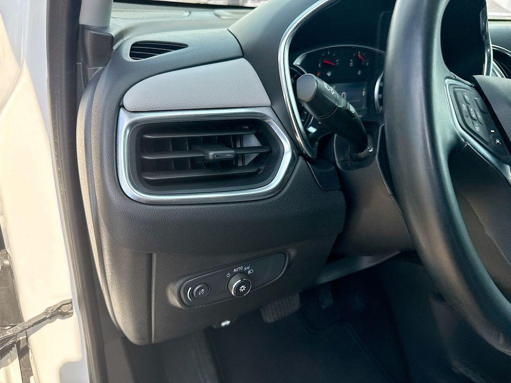 used 2024 Chevrolet Equinox car, priced at $22,149