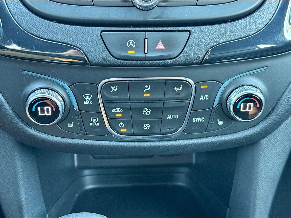 used 2022 Chevrolet Equinox car, priced at $22,888