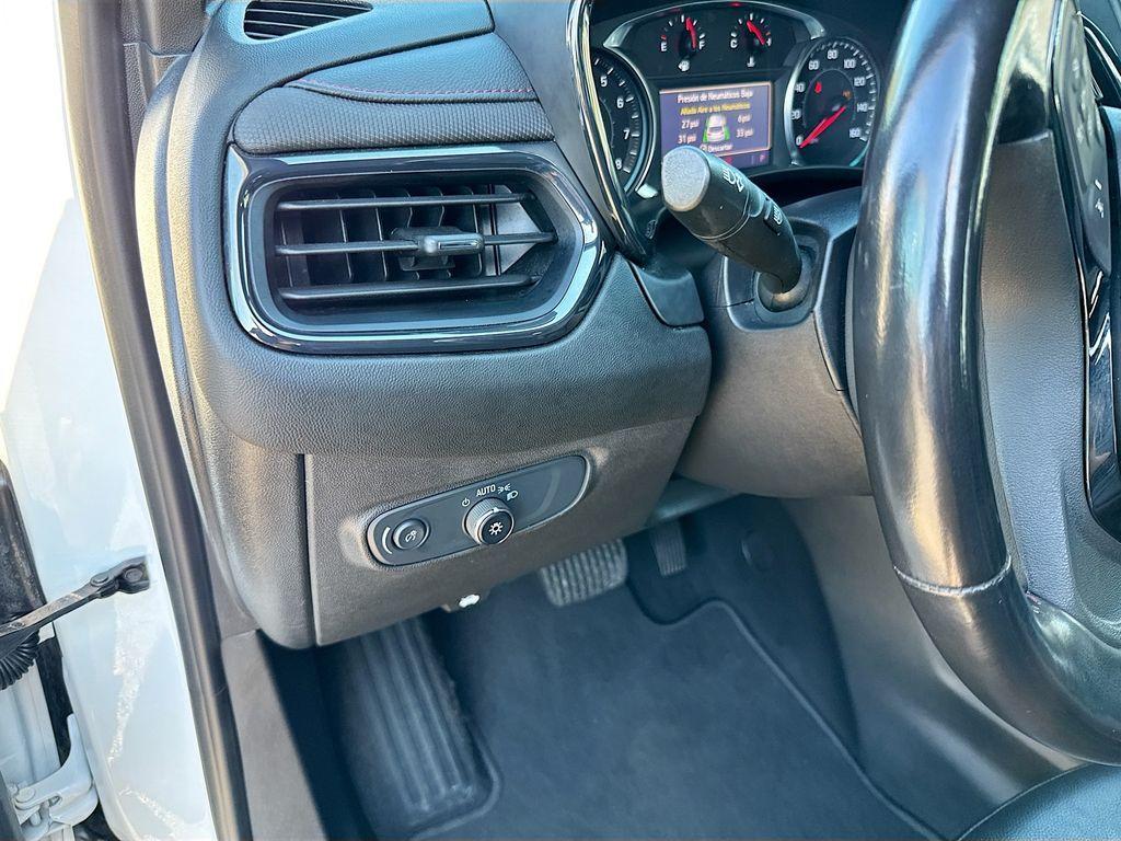 used 2022 Chevrolet Equinox car, priced at $22,888
