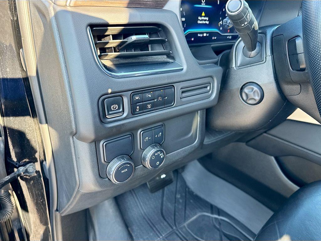 used 2024 Chevrolet Tahoe car, priced at $46,990