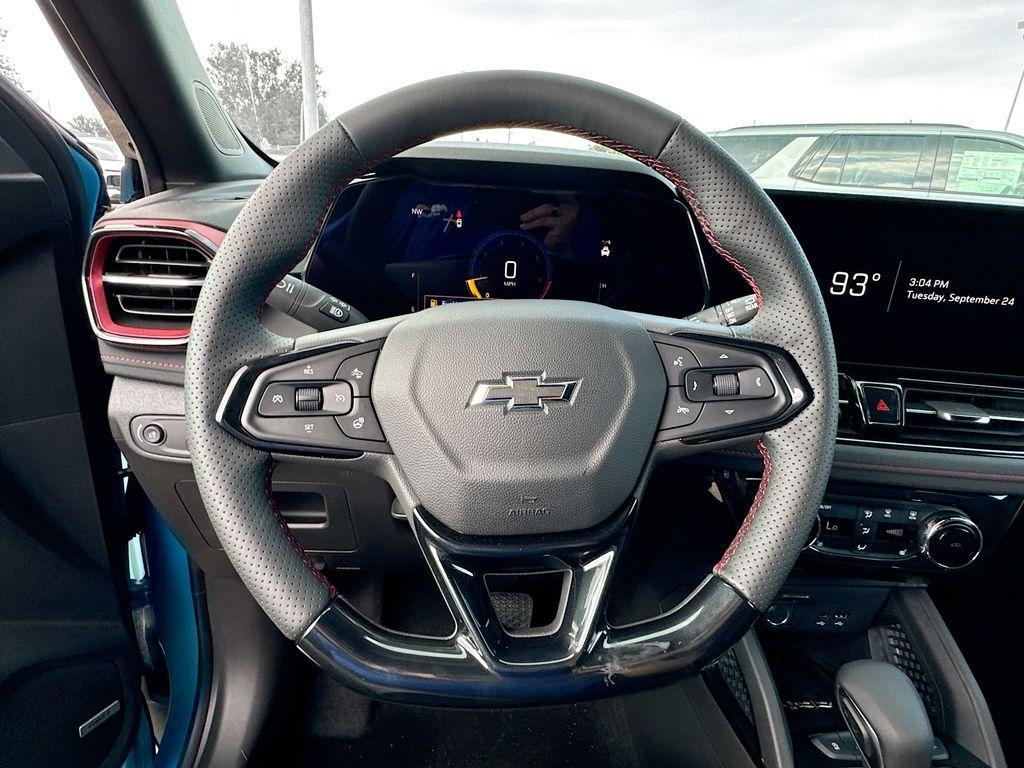 new 2025 Chevrolet TrailBlazer car, priced at $32,225