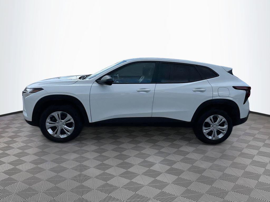 used 2025 Chevrolet Trax car, priced at $19,995