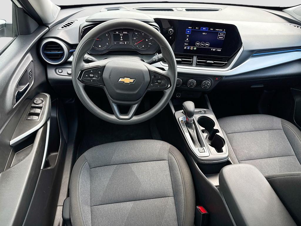 used 2025 Chevrolet Trax car, priced at $19,995