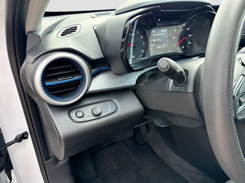 used 2025 Chevrolet Trax car, priced at $19,995