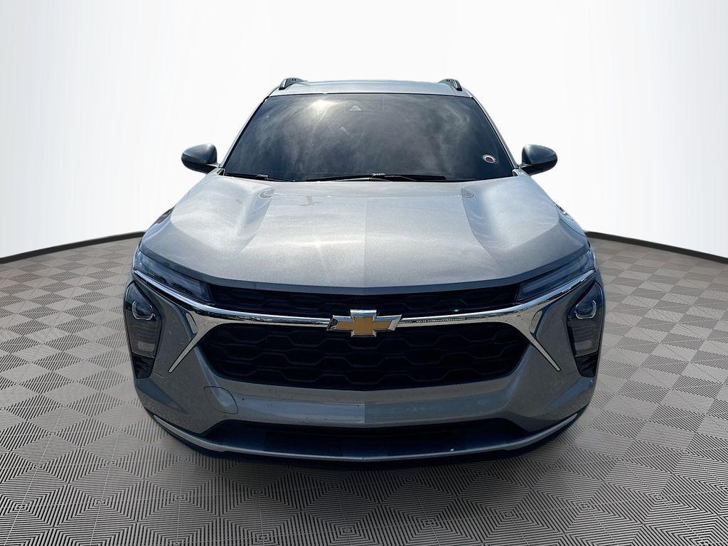 used 2025 Chevrolet Trax car, priced at $20,998