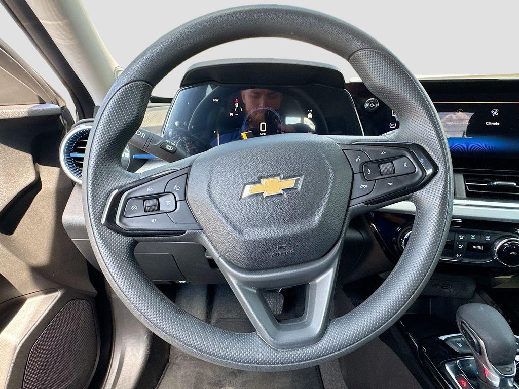 used 2025 Chevrolet Trax car, priced at $20,998