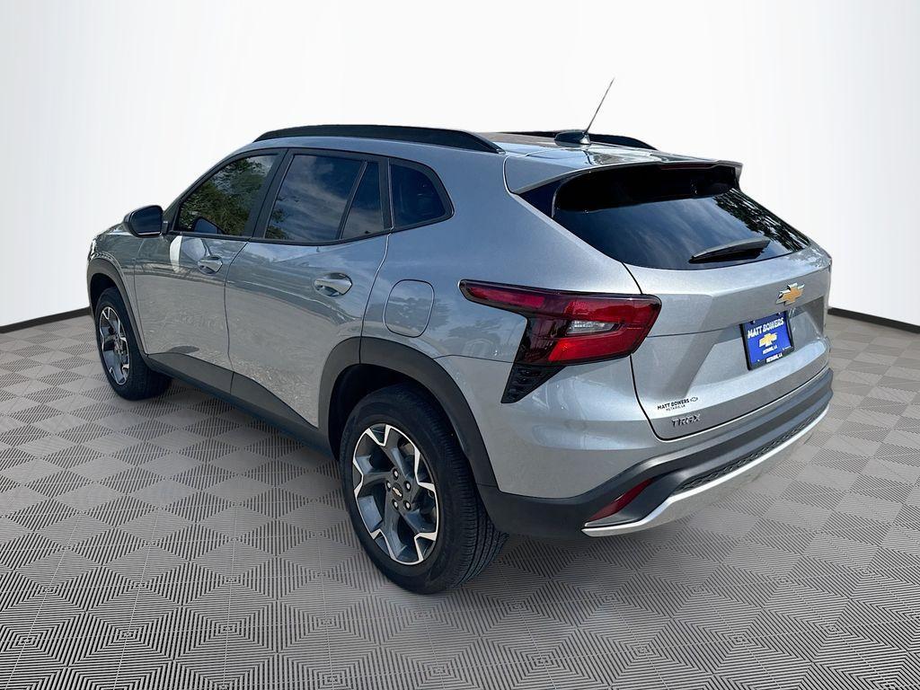 used 2025 Chevrolet Trax car, priced at $20,998