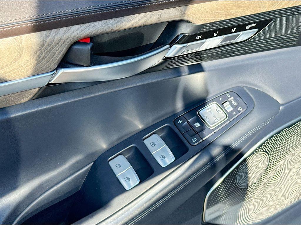 used 2021 Genesis G90 car, priced at $29,888