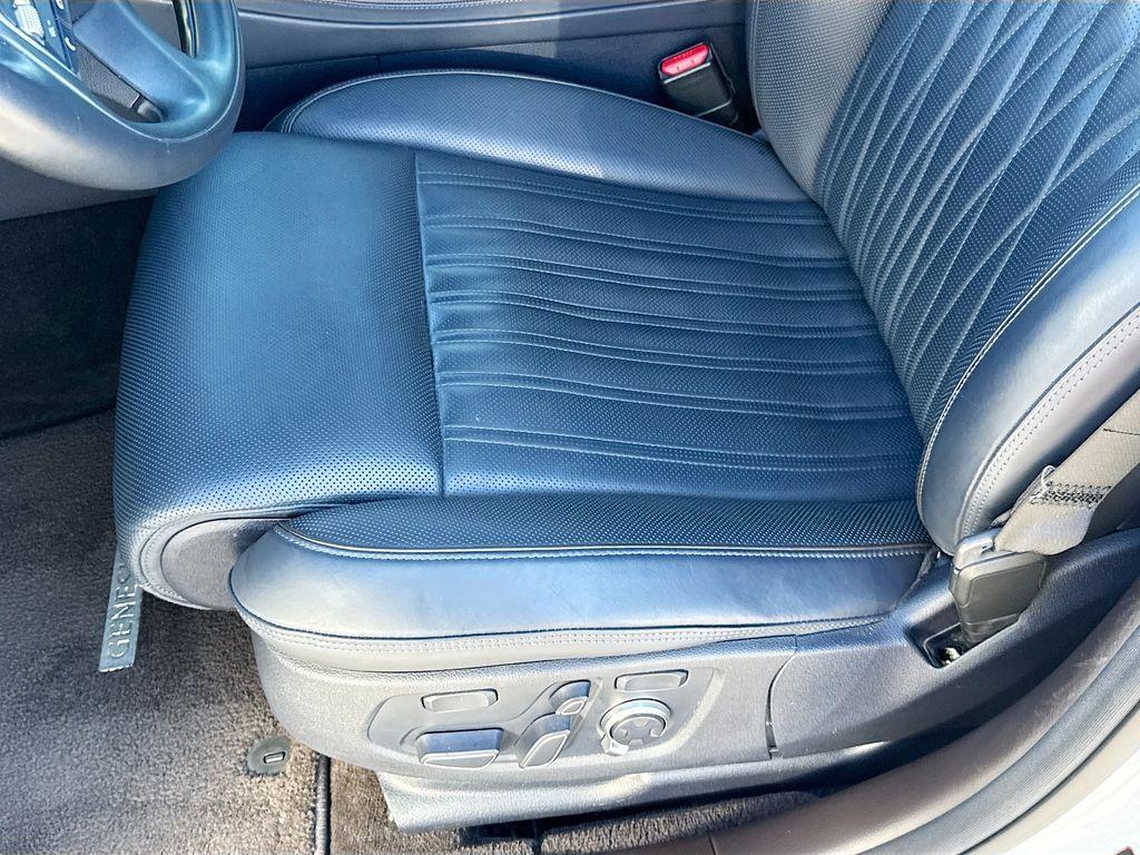 used 2021 Genesis G90 car, priced at $29,888