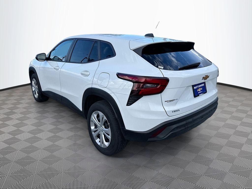 used 2025 Chevrolet Trax car, priced at $19,995