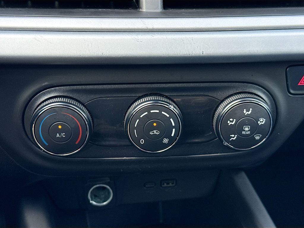 used 2025 Chevrolet Trax car, priced at $19,995