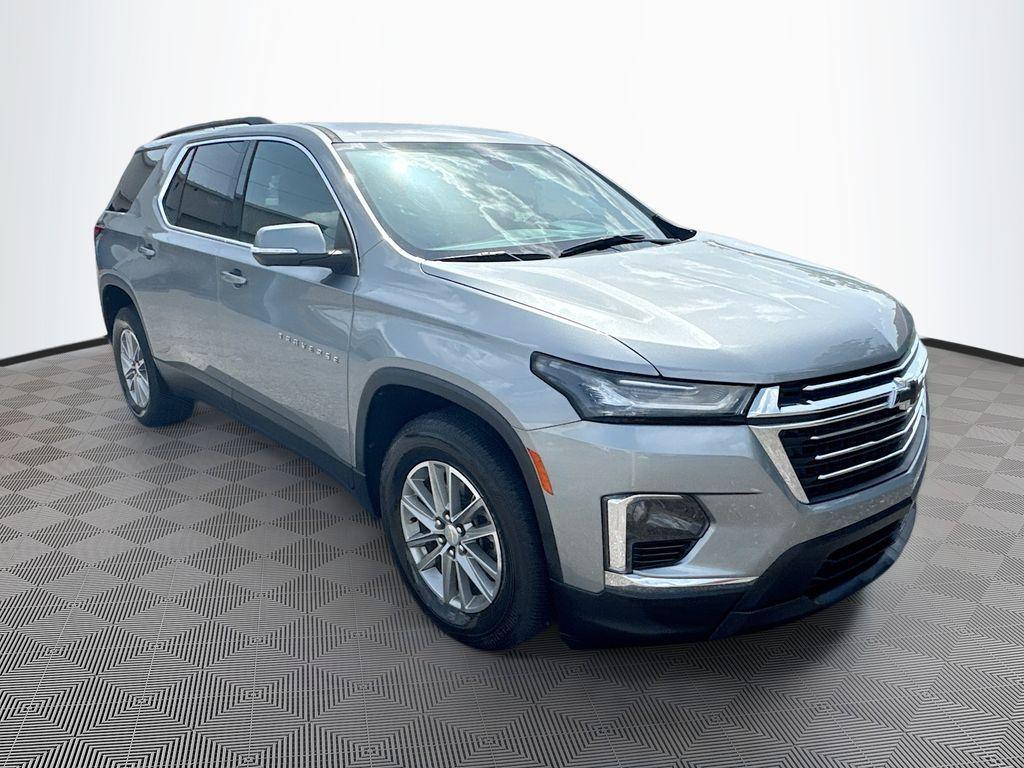 used 2023 Chevrolet Traverse car, priced at $27,988