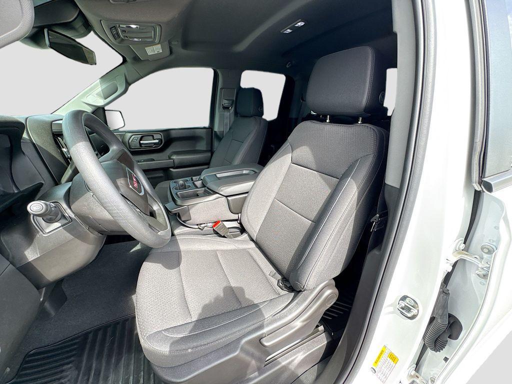 used 2024 GMC Sierra 1500 car, priced at $30,998