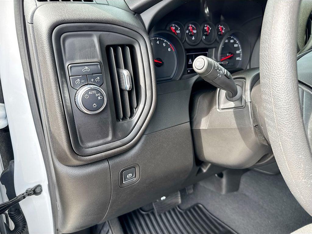 used 2024 GMC Sierra 1500 car, priced at $30,998