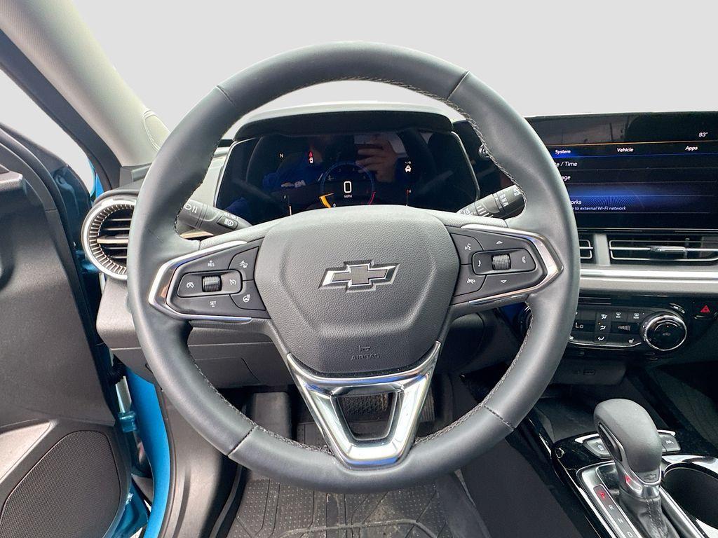 used 2025 Chevrolet Trax car, priced at $25,488