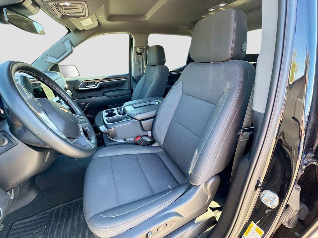 used 2025 Chevrolet Silverado 1500 car, priced at $38,676