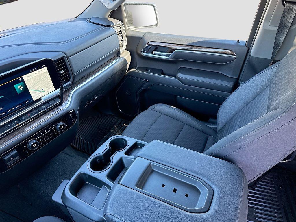 used 2025 Chevrolet Silverado 1500 car, priced at $38,676