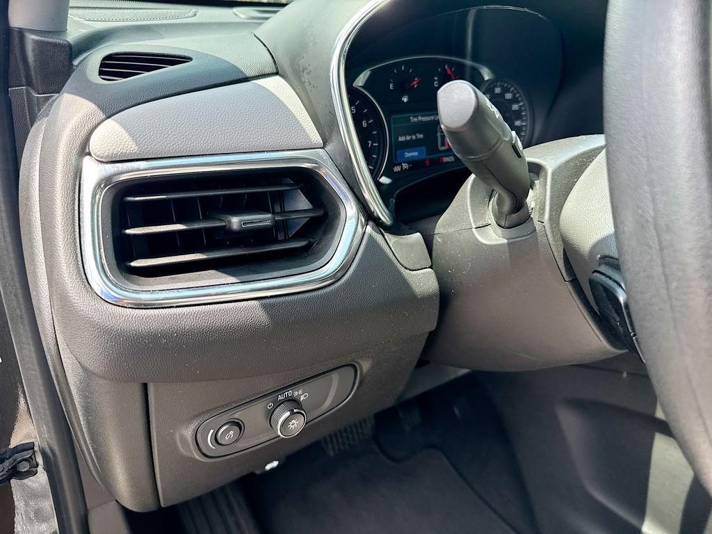 used 2023 Chevrolet Equinox car, priced at $19,888