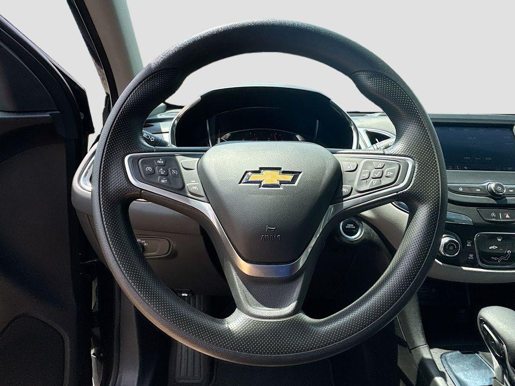 used 2023 Chevrolet Equinox car, priced at $19,888