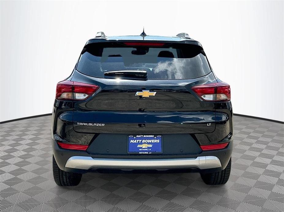 new 2025 Chevrolet TrailBlazer car, priced at $29,215