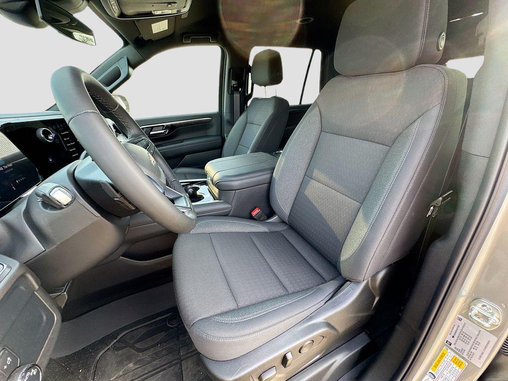 used 2025 Chevrolet Tahoe car, priced at $60,888