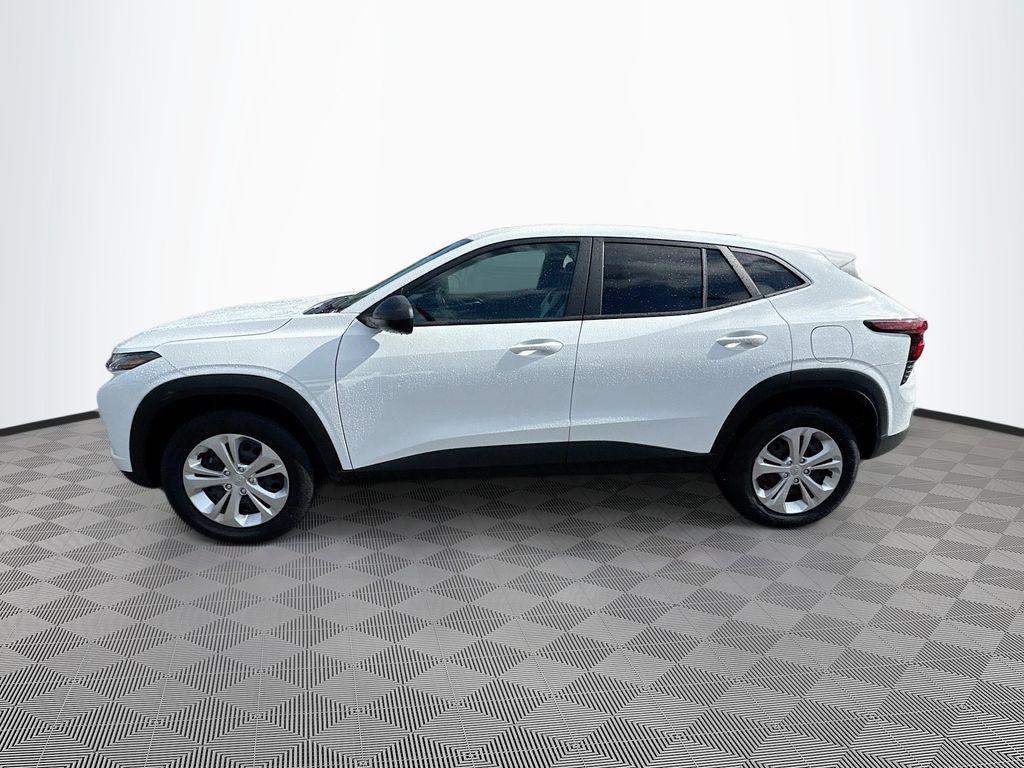 used 2025 Chevrolet Trax car, priced at $19,995